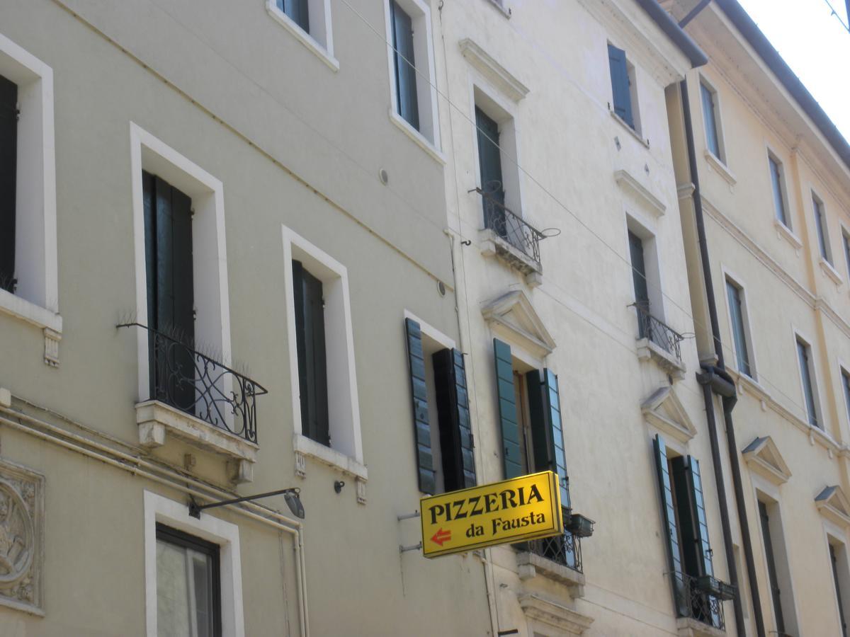 Portico Oscuro Deluxe Apartment - Centro Citta Treviso Exterior foto